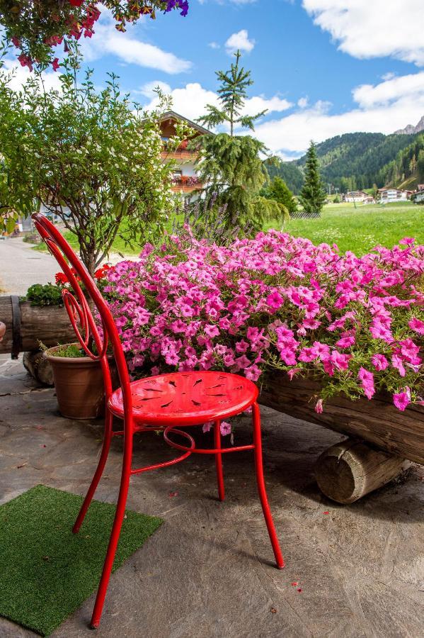 Bed and Breakfast Garni Bondi Сельва-ді-Валь-Гардена Екстер'єр фото