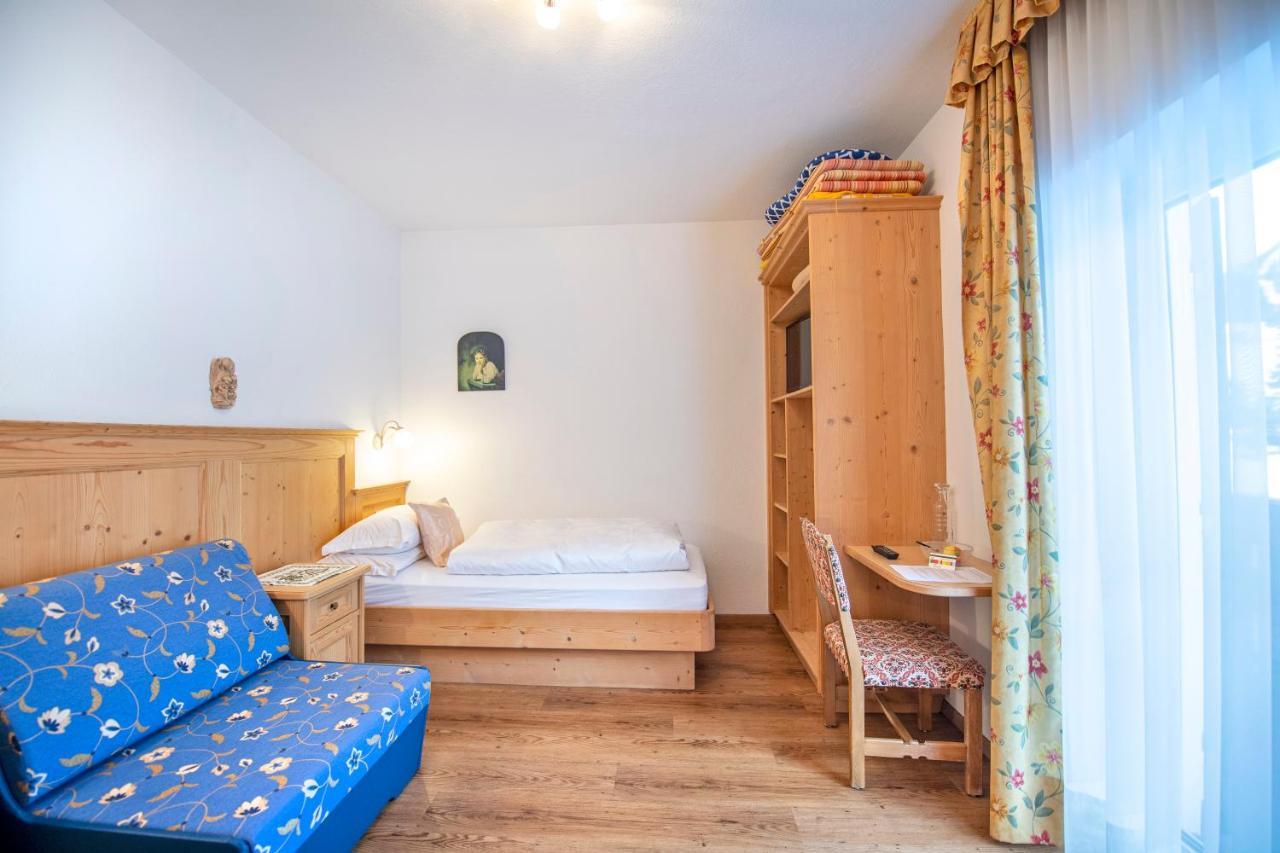 Bed and Breakfast Garni Bondi Сельва-ді-Валь-Гардена Екстер'єр фото